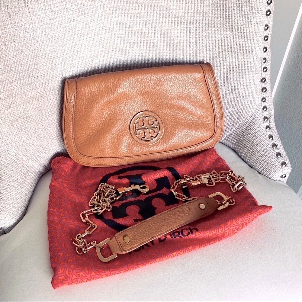 Tory Burch clutch w/ chain -like new